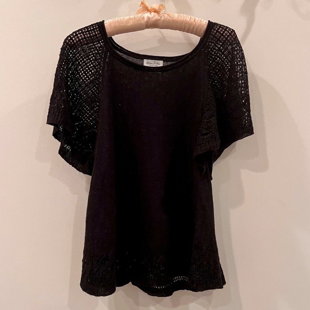 Anthropologie "Meadow Rue" black top in size xs